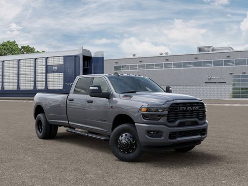 New 2026 RAM 3500 Lone Star AWD/4WD image 3