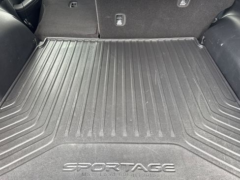 Certified 2025 Kia Sportage EX image 12