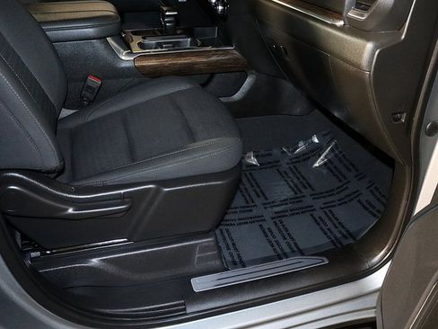 Used 2023 GMC Sierra 1500 Elevation w/ Preferred Package image 32