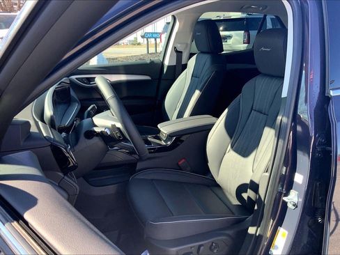 New 2026 Buick Envision Avenir image 9