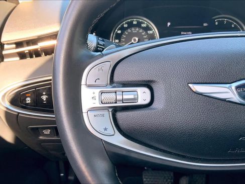 Used 2025 Genesis GV70 2.5T image 24