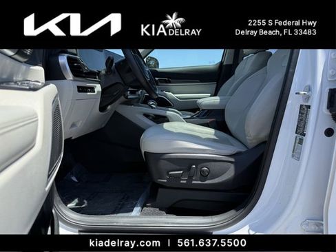 Certified 2023 Kia Telluride S w/ S Sunroof Package FWD image 17
