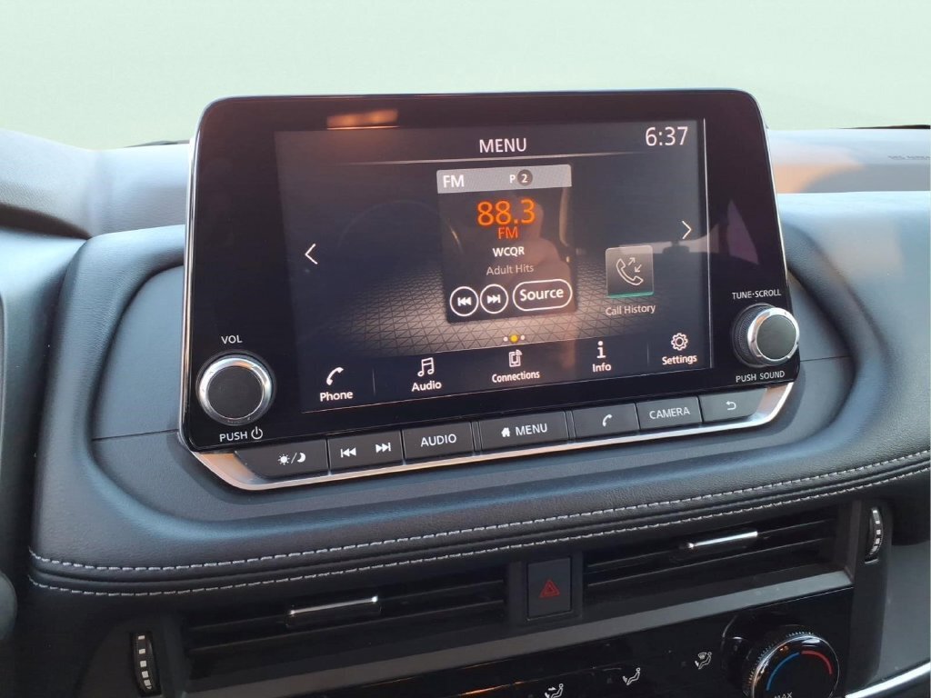 Used 2021 Nissan Rogue S FWD image 24