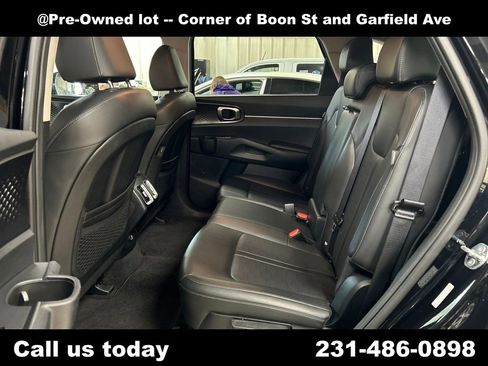 Used 2024 Kia Sorento S image 26