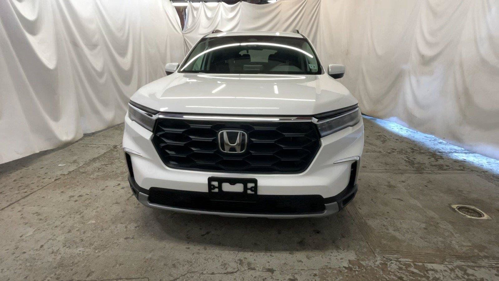 Certified 2025 Honda Pilot EX-L image 15