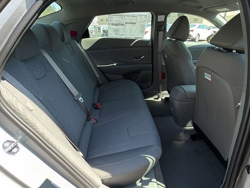New 2026 Hyundai Elantra SE FWD image 16