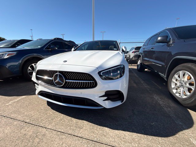 Used 2021 Mercedes-Benz E 350 Sedan image 2