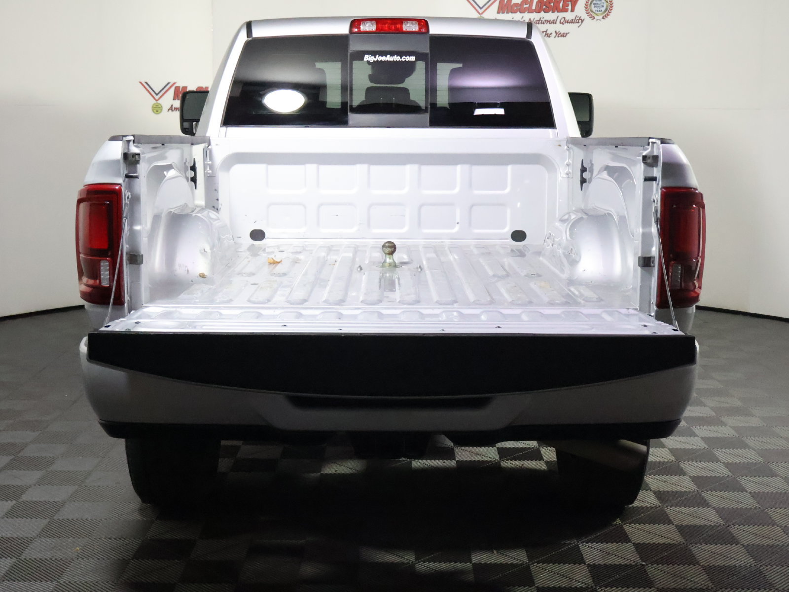 Used 2026 RAM 2500 Laramie AWD/4WD image 16