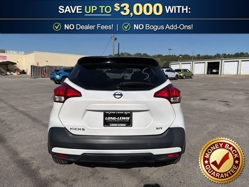 Used 2019 Nissan Kicks SR image 7