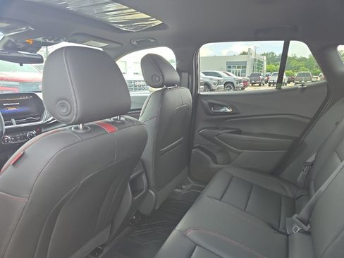 New 2026 Chevrolet Trax RS w/ Sunroof Package FWD image 10