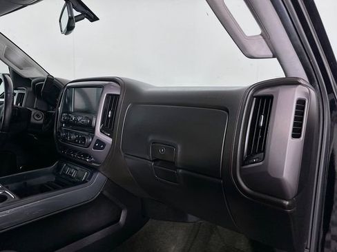 Used 2015 GMC Sierra 2500 SLT w/ All-Terrain HD Package image 29