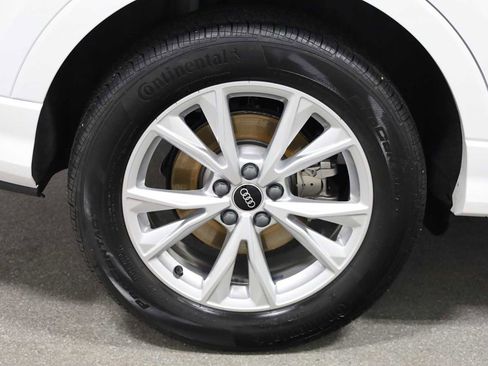 Certified 2025 Audi Q3 2.0T Premium w/ Convenience Package image 34