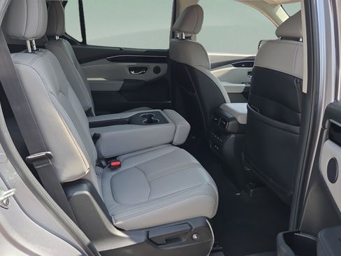 Used 2023 Honda Pilot EX-L image 17