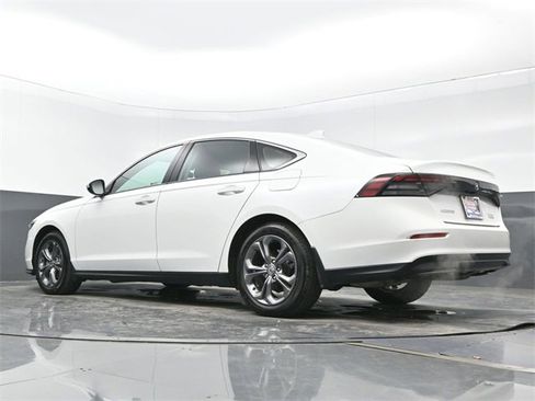 Certified 2024 Honda Accord EX image 22