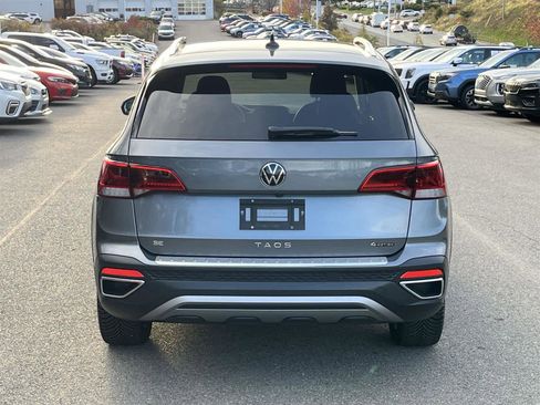 Used 2022 Volkswagen Taos SE w/ IQ.Drive SE Package image 4
