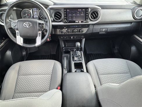 Used 2021 Toyota Tacoma SR5 w/ Technology Package image 8