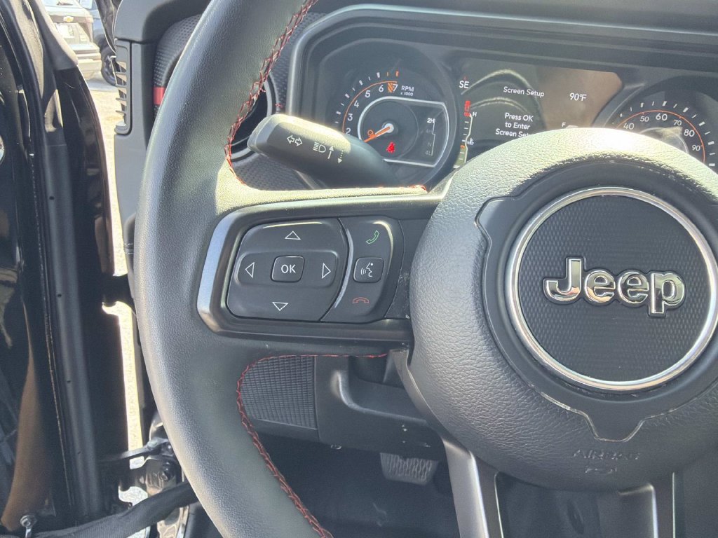 Used 2024 Jeep Gladiator Rubicon w/ Technology Group AWD/4WD image 23