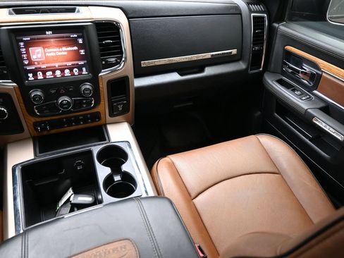 Used 2015 RAM 2500 Longhorn w/ Convenience Group AWD/4WD image 41