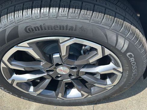 New 2026 GMC Terrain Elevation FWD image 10