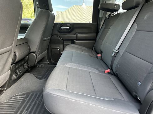 Used 2024 Chevrolet Silverado 2500 Custom w/ Custom Convenience Package image 15