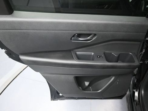 Used 2023 Nissan Pathfinder Rock Creek AWD/4WD image 25