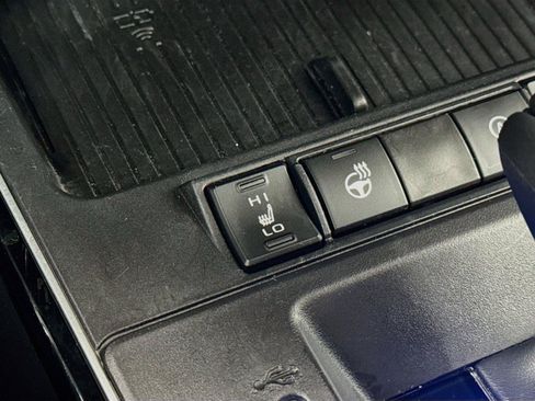 Certified 2026 Toyota Corolla Cross XLE AWD/4WD image 7