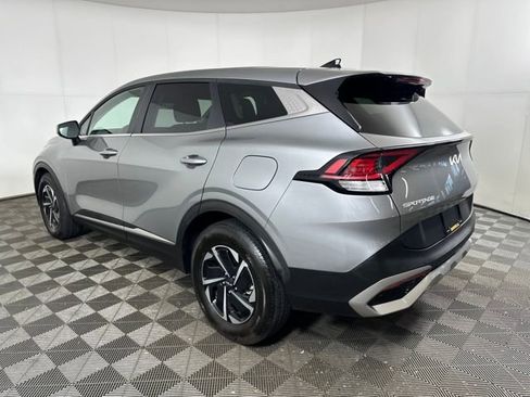 Used 2024 Kia Sportage LX image 5