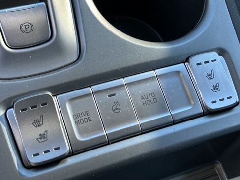 Used 2022 Hyundai Kona Limited w/ Cargo Package image 17