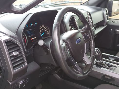 Used 2017 Ford F150 XLT w/ Equipment Group 302A Luxury AWD/4WD image 10