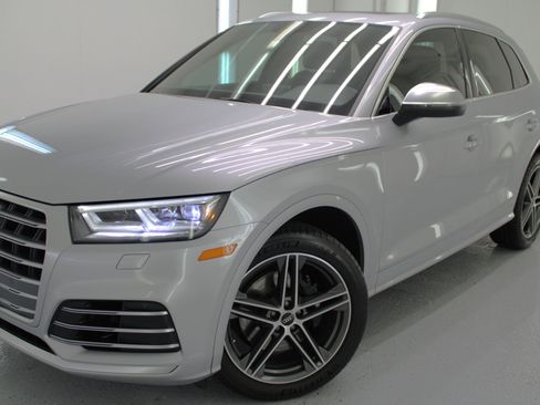 Used 2020 Audi SQ5 Premium Plus w/ Premium Plus Package image 13