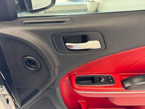 Used 2015 Dodge Charger R/T image 19