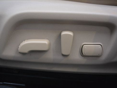 Used 2016 Subaru Outback 2.5i Limited image 30