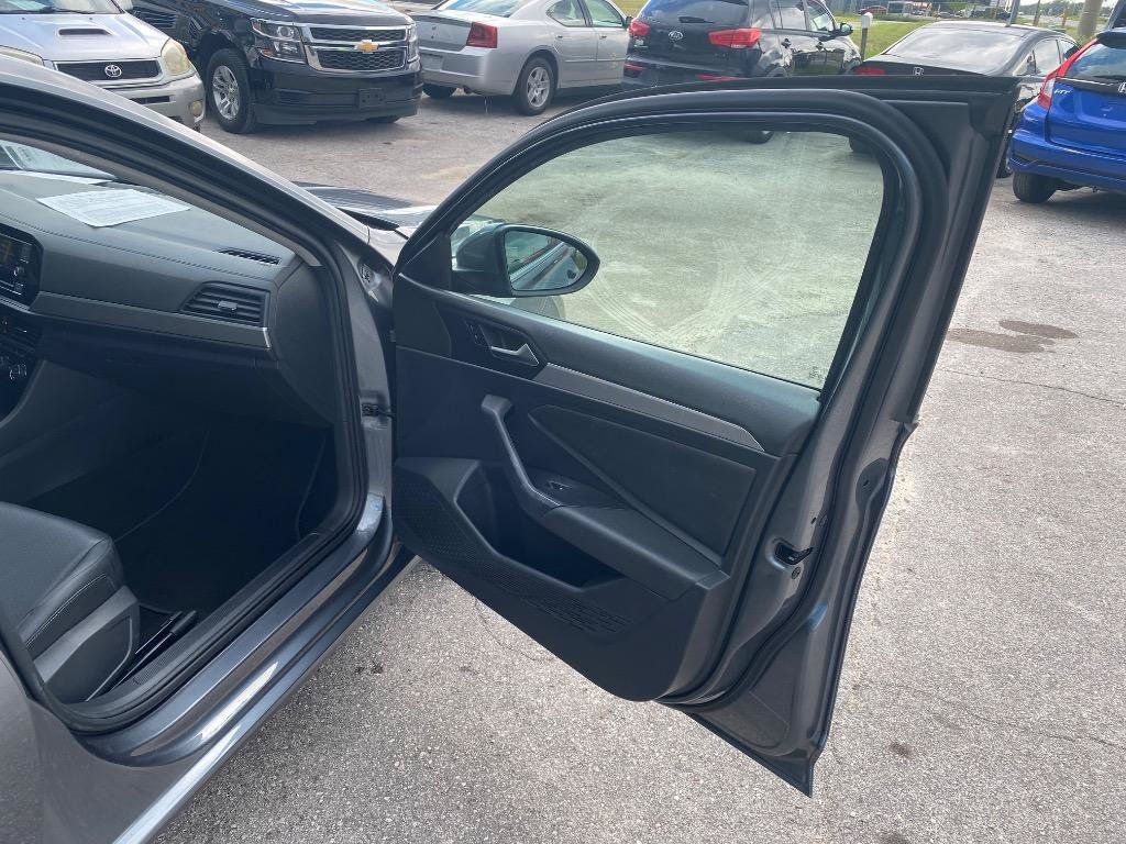 Used 2019 Volkswagen Jetta SE FWD image 21