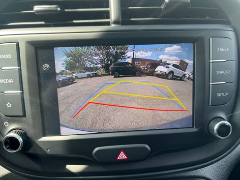 Used 2025 Kia Soul LX w/ LX Technology Package image 22