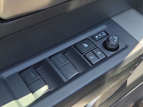 New 2026 Toyota Tundra Platinum AWD/4WD image 18