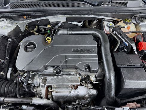 Used 2021 Chevrolet Malibu LS image 27