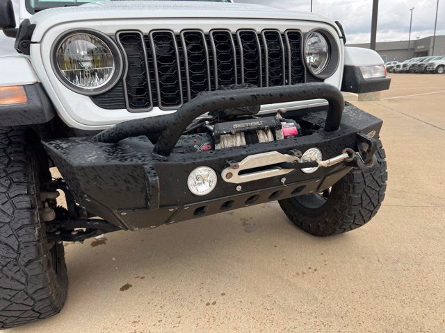 Used 2025 Jeep Gladiator Sport AWD/4WD image 10