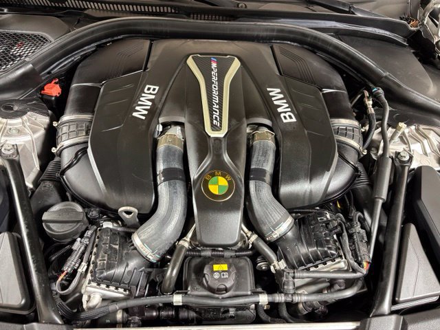 Used 2019 BMW M550i xDrive w/ Dynamic Handling Package AWD/4WD image 24