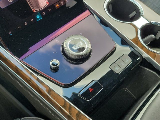 Certified 2025 Cadillac Escalade Sport Platinum AWD/4WD image 21