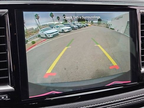 Used 2024 Chrysler Pacifica Select image 14