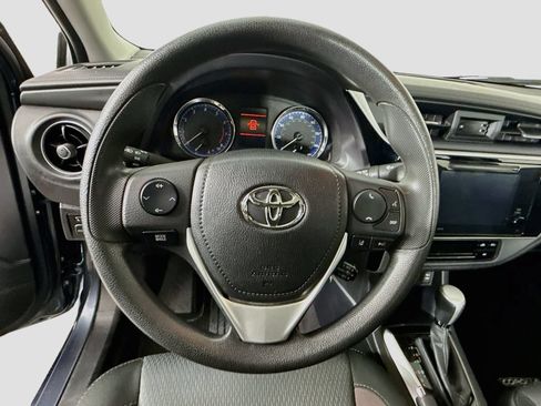 Used 2017 Toyota Corolla LE FWD image 11