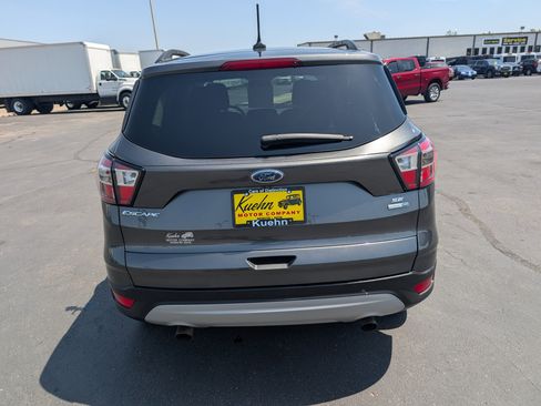 Used 2018 Ford Escape SE w/ SE Sync 3 Package AWD/4WD image 6