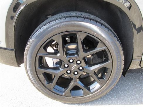 Used 2024 Chevrolet Traverse RS w/ LPO, Floor Liner Package image 29