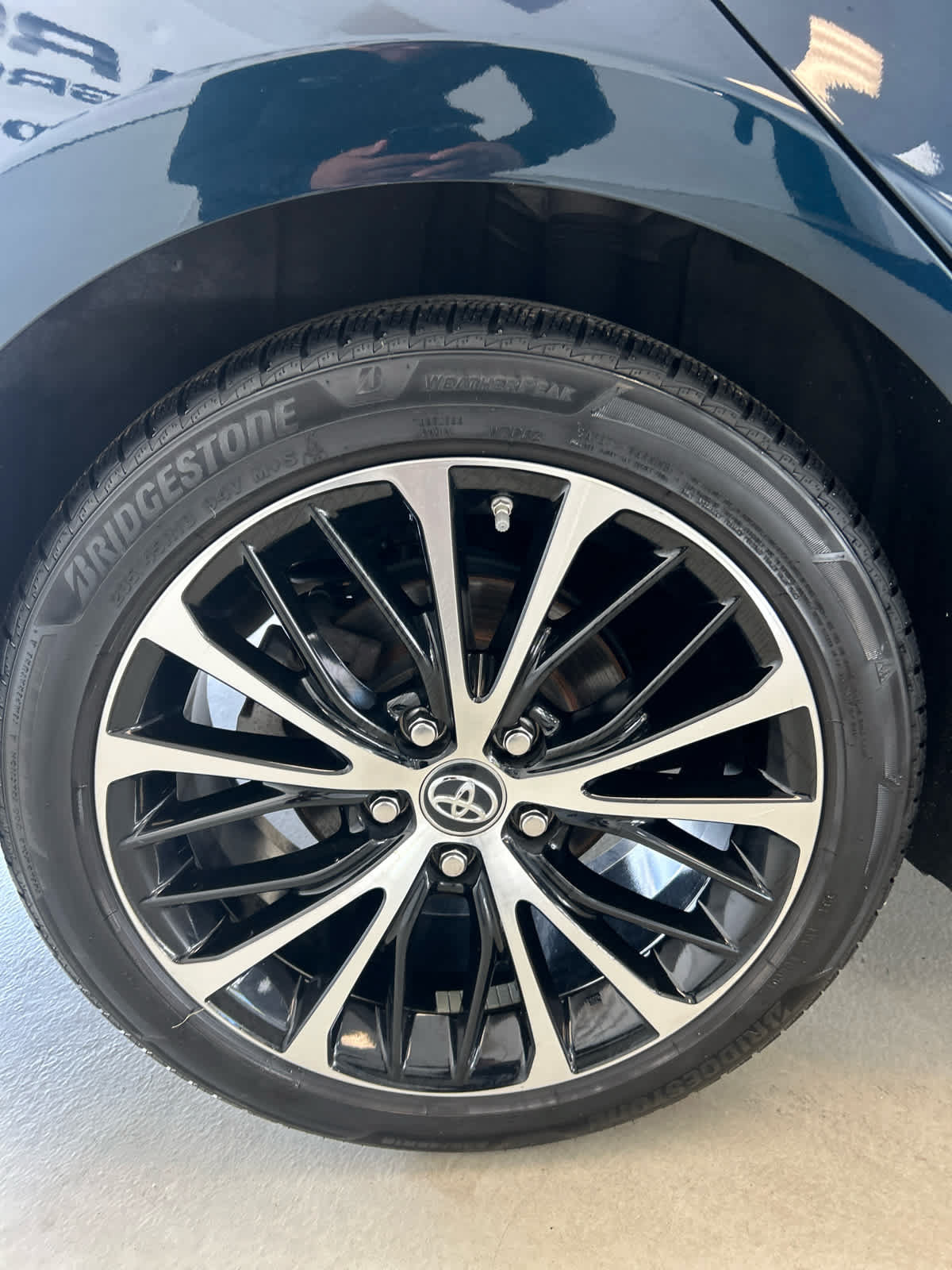 Used 2018 Toyota Camry SE FWD image 13