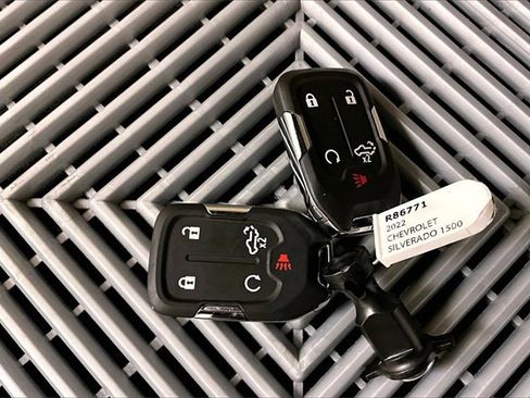 Used 2022 Chevrolet Silverado 1500 High Country w/ Safety Package II image 11