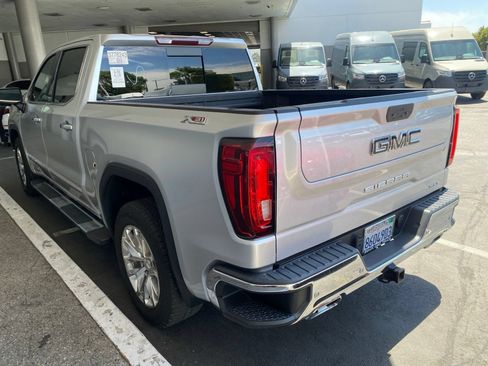 Used 2021 GMC Sierra 1500 SLT w/ SLT Premium Plus Package AWD/4WD image 4