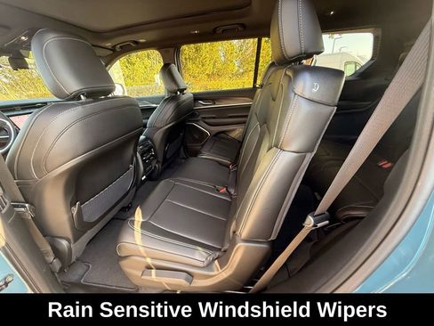 New 2026 Jeep Grand Cherokee L Limited w/ Luxury Tech Group II AWD/4WD image 24