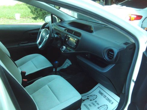 Used 2015 Toyota Prius C One FWD image 25