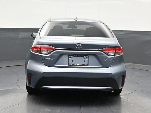 Used 2020 Toyota Corolla LE image 4