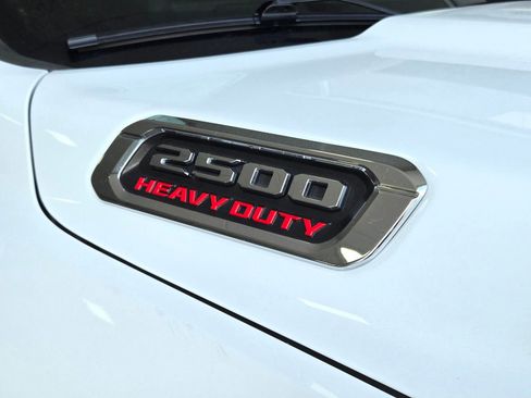 Used 2020 RAM 2500 Limited AWD/4WD image 9